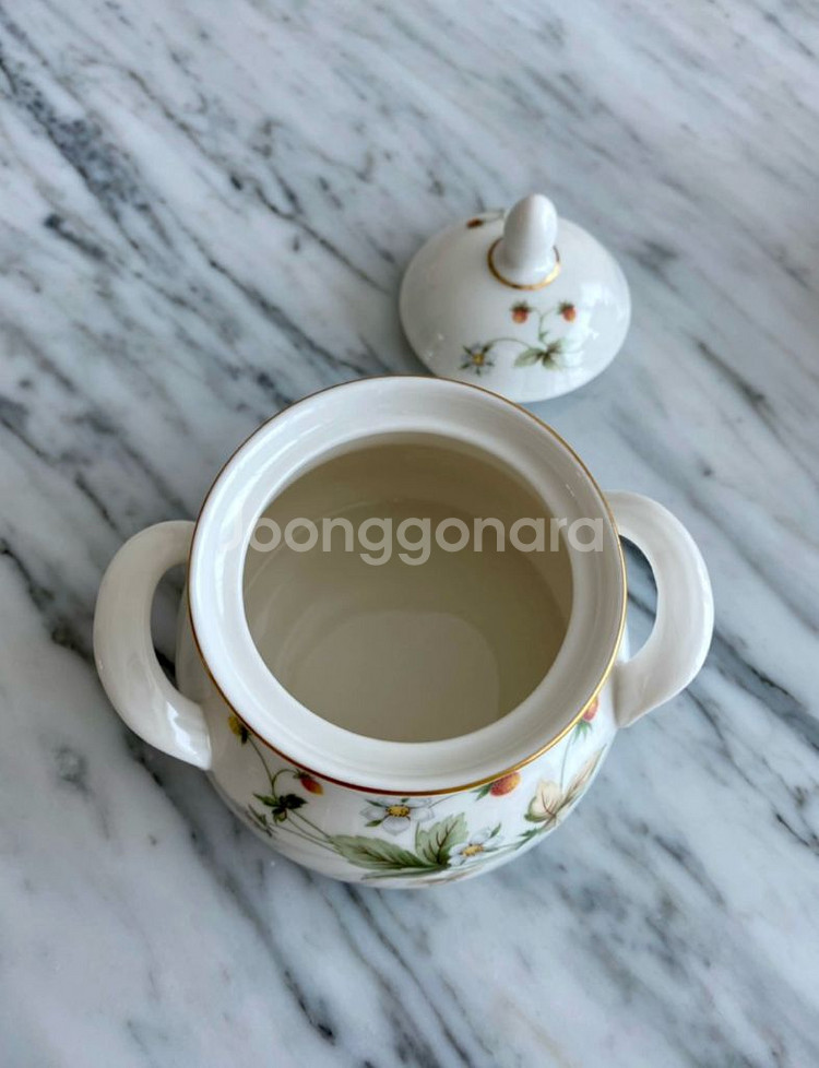 영국 로얄 덜튼 Royal Doulton 슈가볼--1