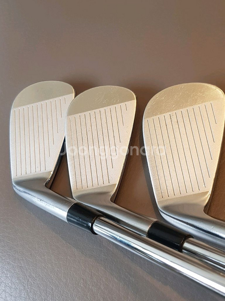 정품 미스테리 머슬백 단조아이언 판매해요--2