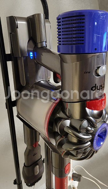 다이슨 V8 앱솔루트액스트라 무선청소기--4