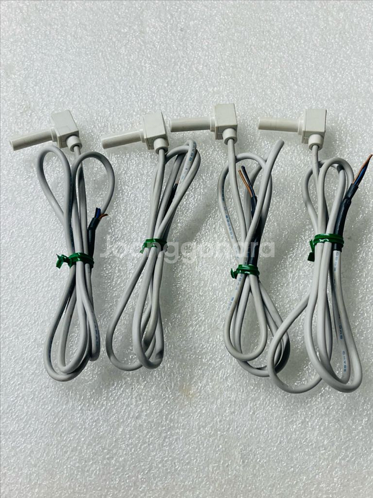 SMC PSE543-R06 공기 압력스위치.--0
