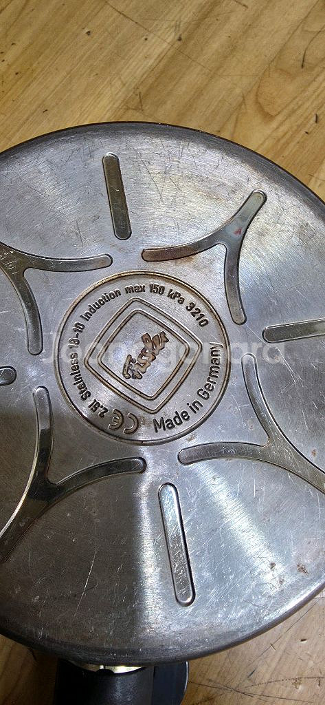 휘슬러 압력냄비 2.5리터--5