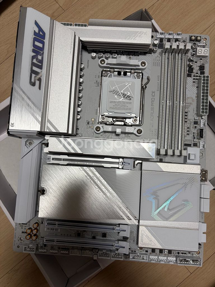 X870E AORUS PRO ICE--2