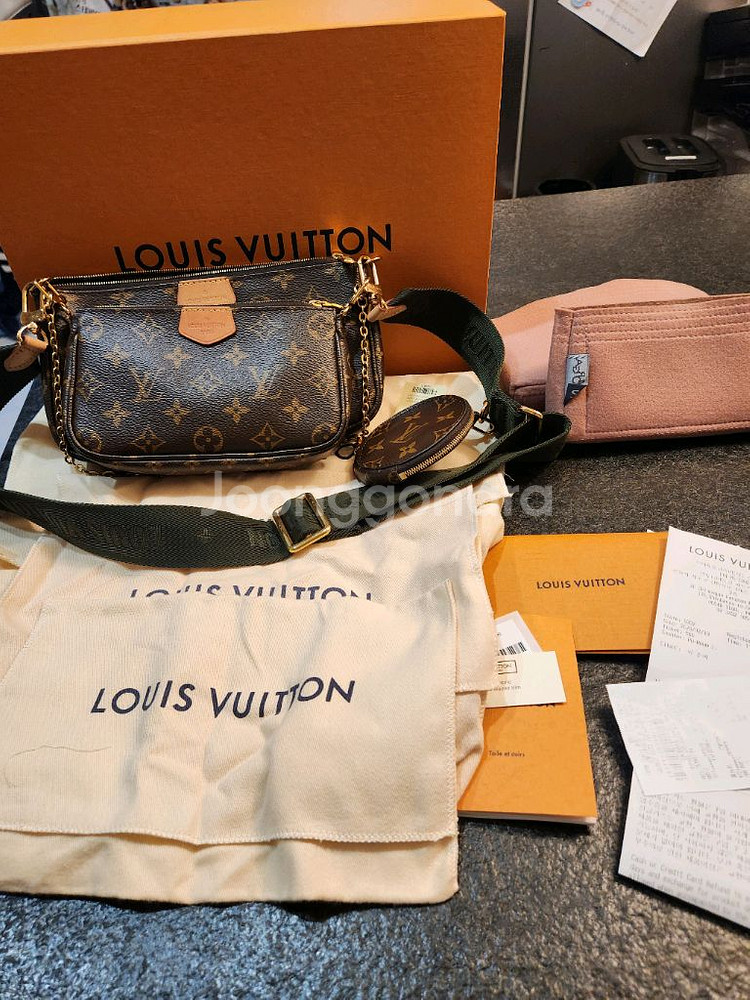 루이비통 멀티 포쉐트 악세수아--0