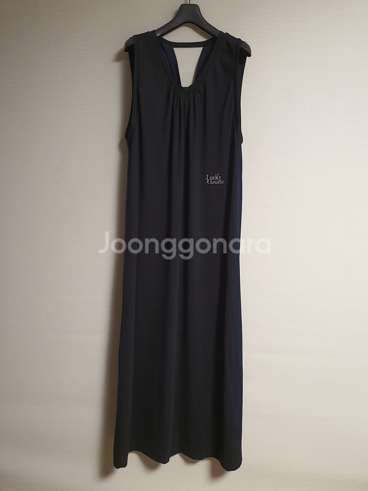 럭키슈에뜨 맥시 자수 디테일 원피스 36 사이즈 정품--2