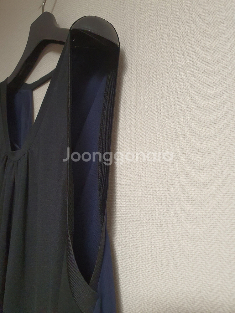 럭키슈에뜨 맥시 자수 디테일 원피스 36 사이즈 정품--5