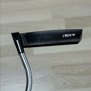 AXiS1 TOUR 퍼터 판매 합니다.