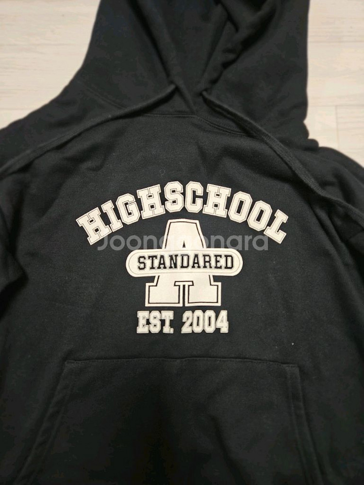 (플라스틱아일랜드) 레터링후드기모티셔츠--6