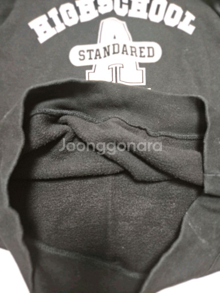 (플라스틱아일랜드) 레터링후드기모티셔츠--7