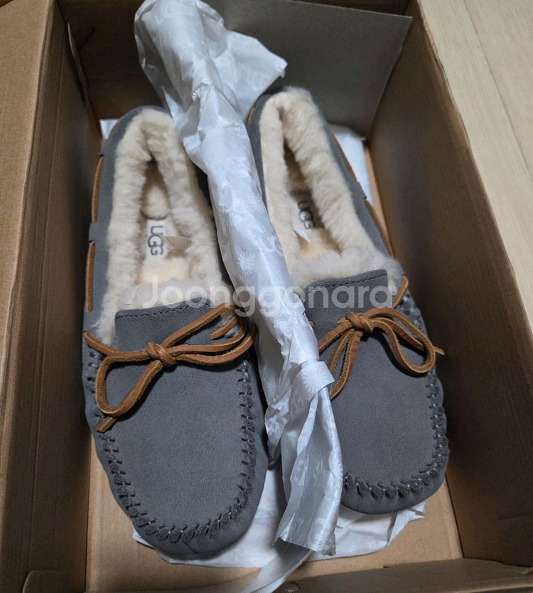 UGG 어그 모카신 그레이색 6사이즈--0