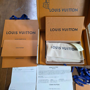 루이비통 M61697장지갑(정품)