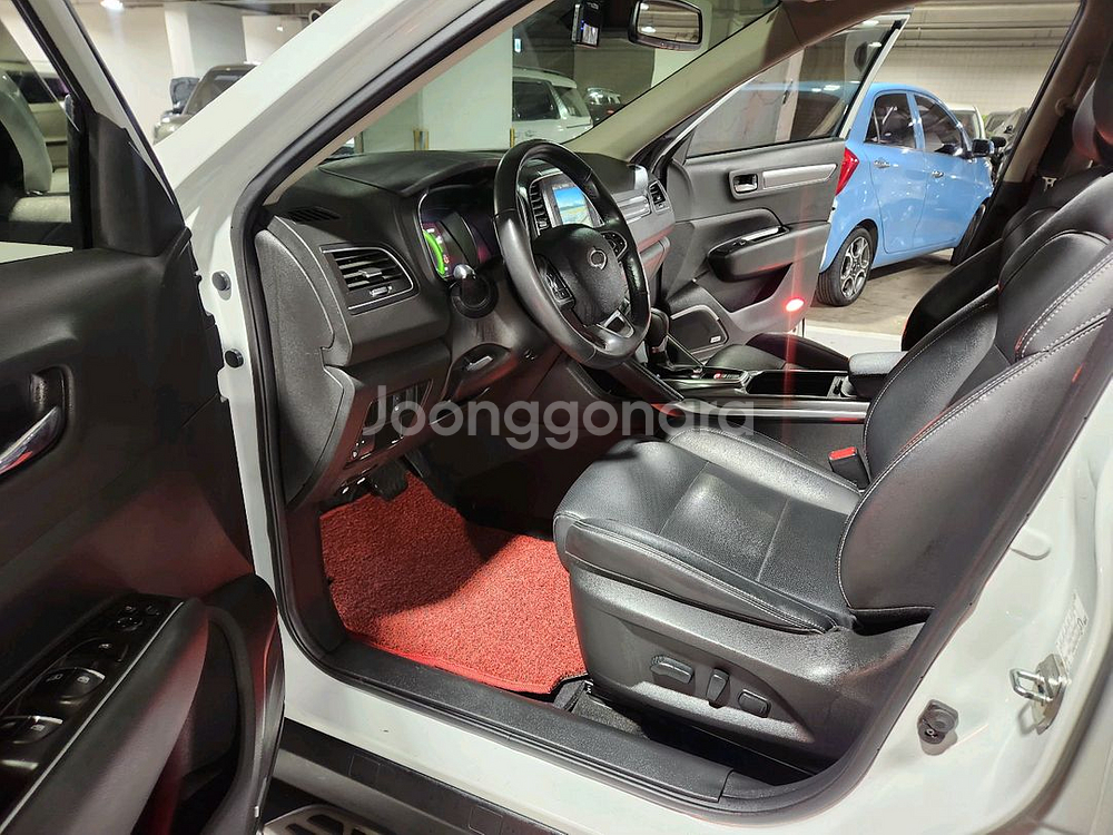 QM6 디젤 RE 플러스 17년식 157,000km--5