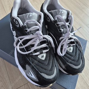 뉴발란스 725 블랙 (사이즈 240)