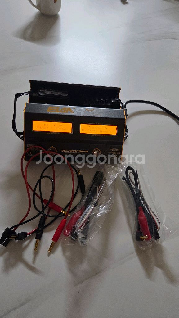 트랙사스 서밋1/8 RC카 충전기포함--0