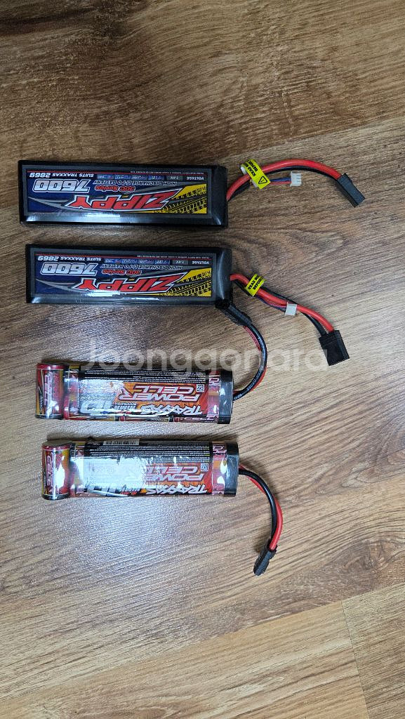 트랙사스 서밋1/8 RC카 충전기포함--7