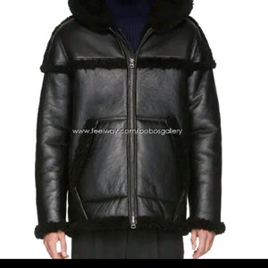 아크네후드 무스탕