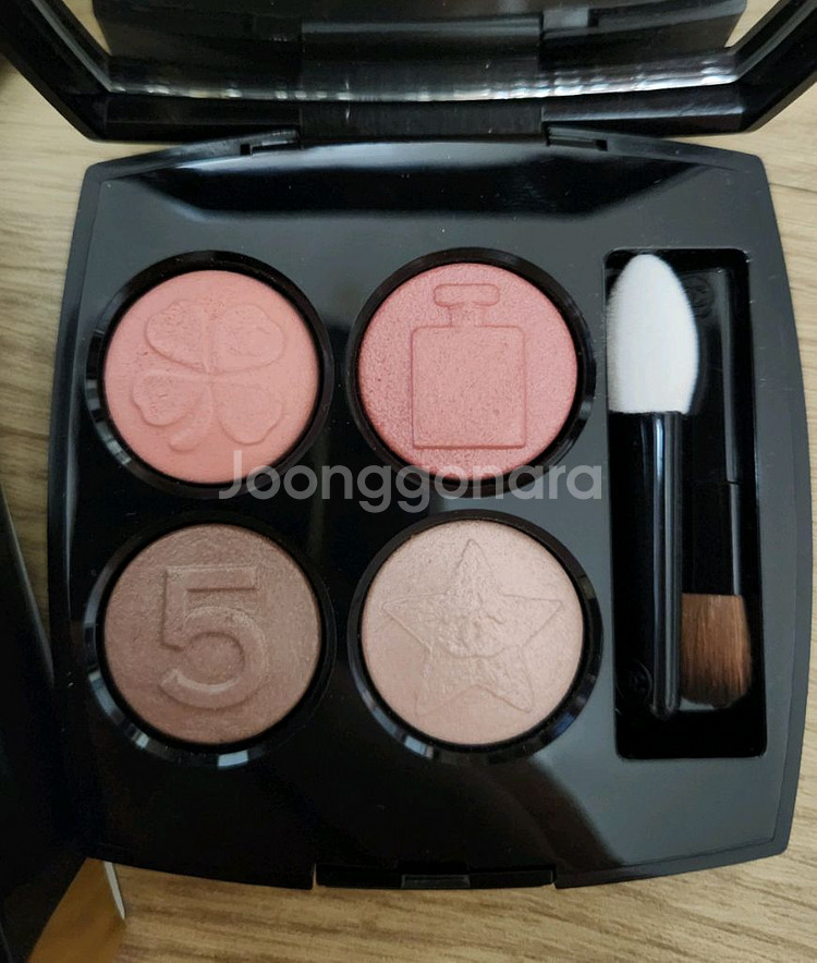샤넬 4구섀도 209 마드모아젤--0