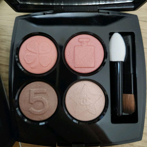 샤넬 4구섀도 209 마드모아젤