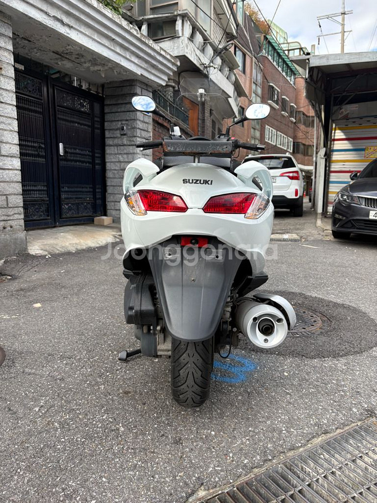 서울 스즈키 버그만 200 21년식 상태양호 차량--2