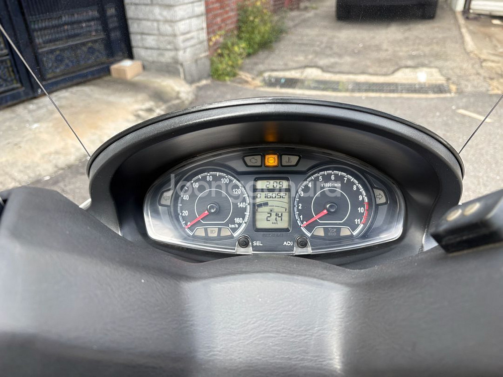 서울 스즈키 버그만 200 21년식 상태양호 차량--9