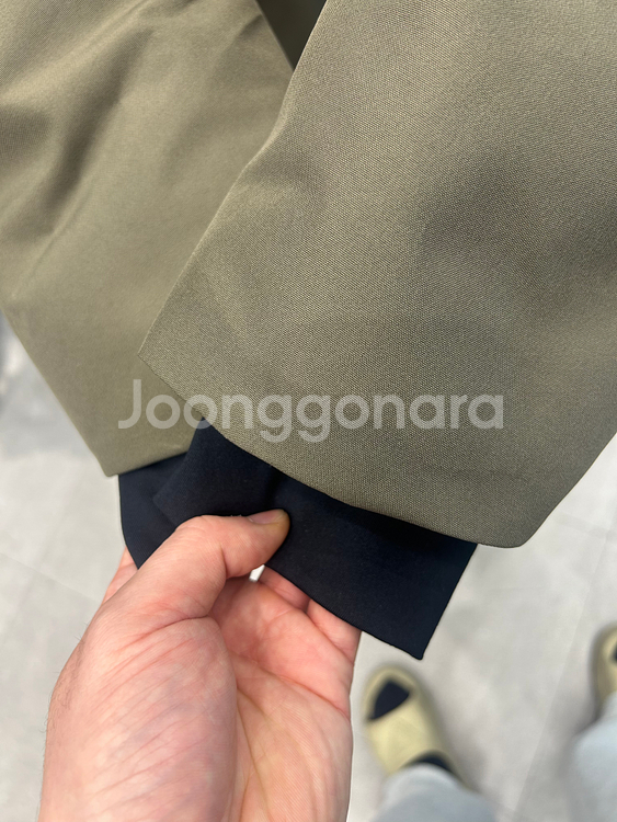 볼디스트 고어텍스 패딩 스톤베이지 사이즈 100--2