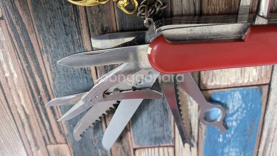 빅토리녹스 맥가이버칼 팔아요--5