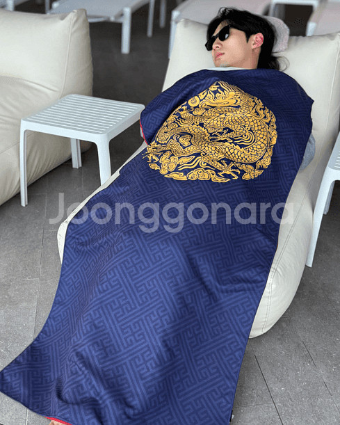 국립중앙박물관 뮷즈 곤룡포 비치타월--1