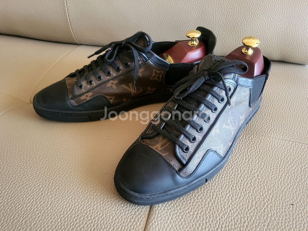 (A+급)루이비통 슬라럼 스니커즈 7사이즈--0