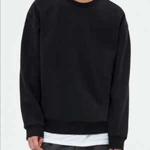 소버먼트 세미오버핏 맨투맨 블랙 950G 팝니다