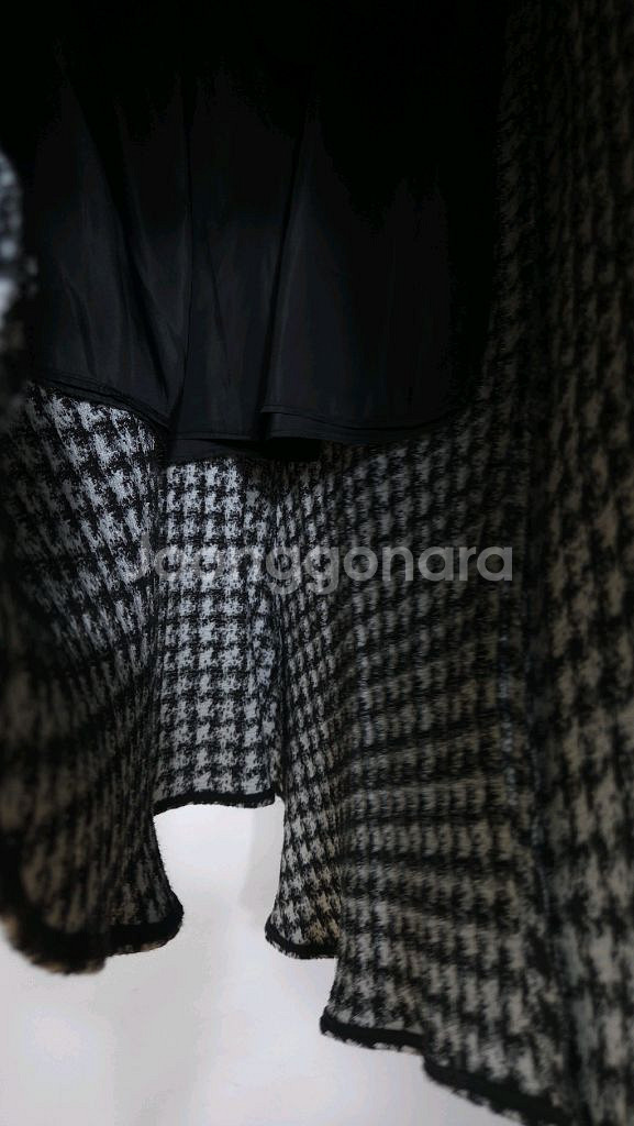 한섬 마인 니트 배색 언밸런스 체크 원피스 44~55--4