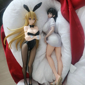 1/4 피규어 팝니다