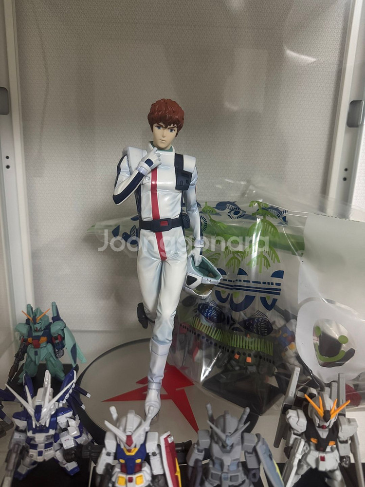 메가하우스 GGG 아무로 레이 피규어--0