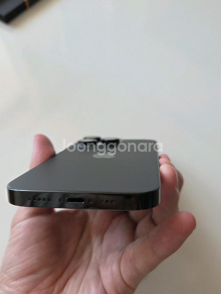 아이폰 14 프로 128GB 스페이스 블랙 판매합니다.--3