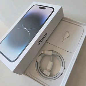 아이폰 14 프로 128GB 스페이스 블랙 판매합니다.