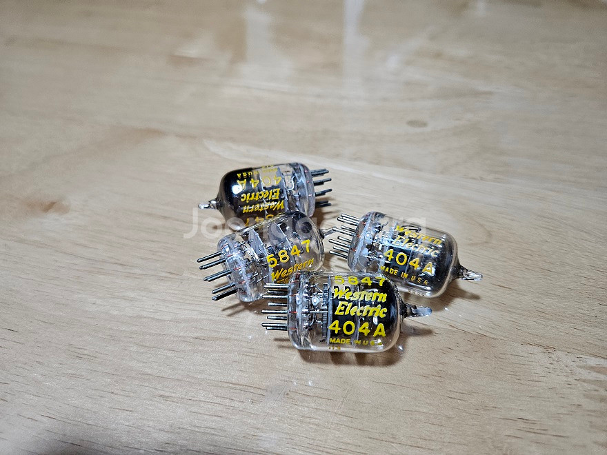 westone 404A 와 실바니아 5847 진공관--0