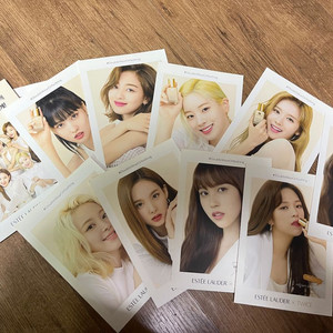에스티 로더 x 트와이스 포토카드 세트