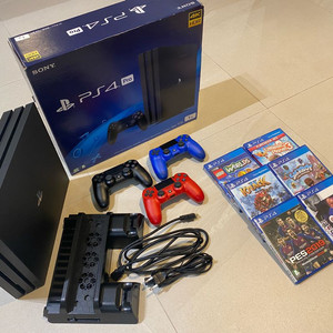 PS4 PRO 1TB-7218B & 도킹쿨러등등 판매