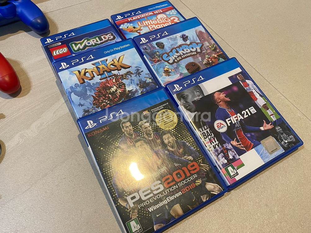 PS4 PRO 1TB-7218B & 도킹쿨러등등 판매--2