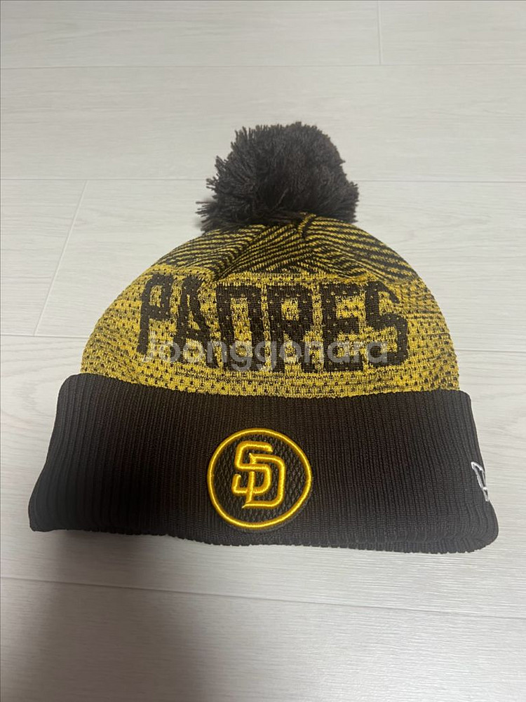 뉴에라 선수용 모자 2종 + 겨울니트모자 1종 일괄--5