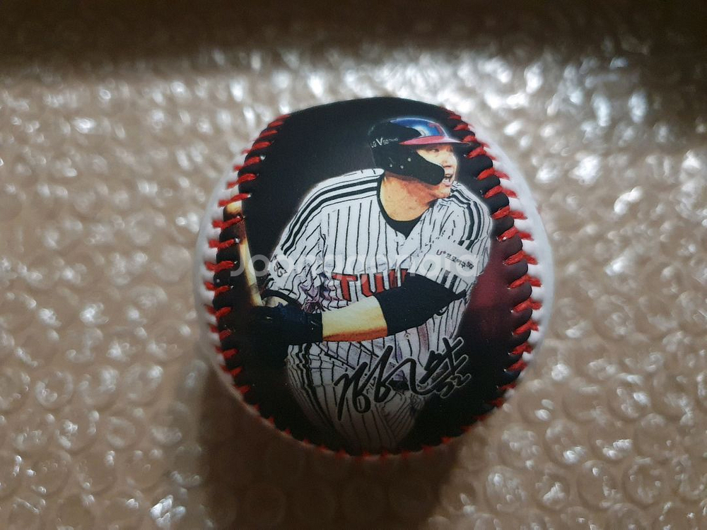 KBO 김현수 1500안타 기념구 포토볼--2