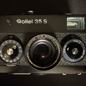 롤라이 35S 블랙 상태A급 판매 합니다.