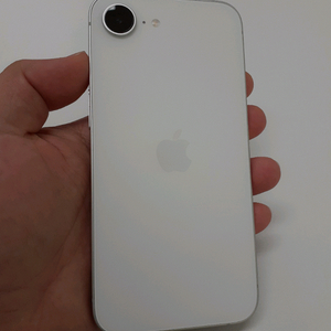 배터리 100% 자급제 아이폰 16e 512기가 화이트