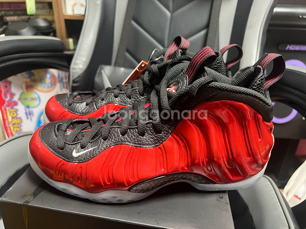 나이키 에어폼포짓원 메탈릭 레드 260 새제품--1