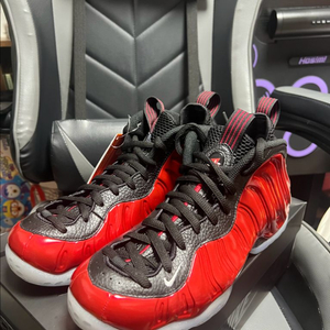 나이키 에어폼포짓원 메탈릭 레드 260 새제품