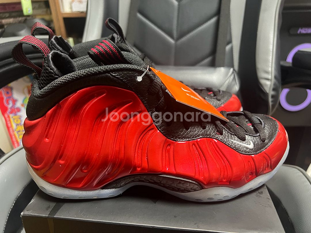 나이키 에어폼포짓원 메탈릭 레드 260 새제품--4