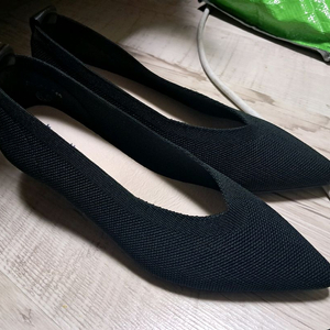 Better by Shuz 검정 플랫슈즈 새상품