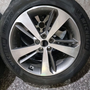 gv80 20인치 휠타이어 팝니다