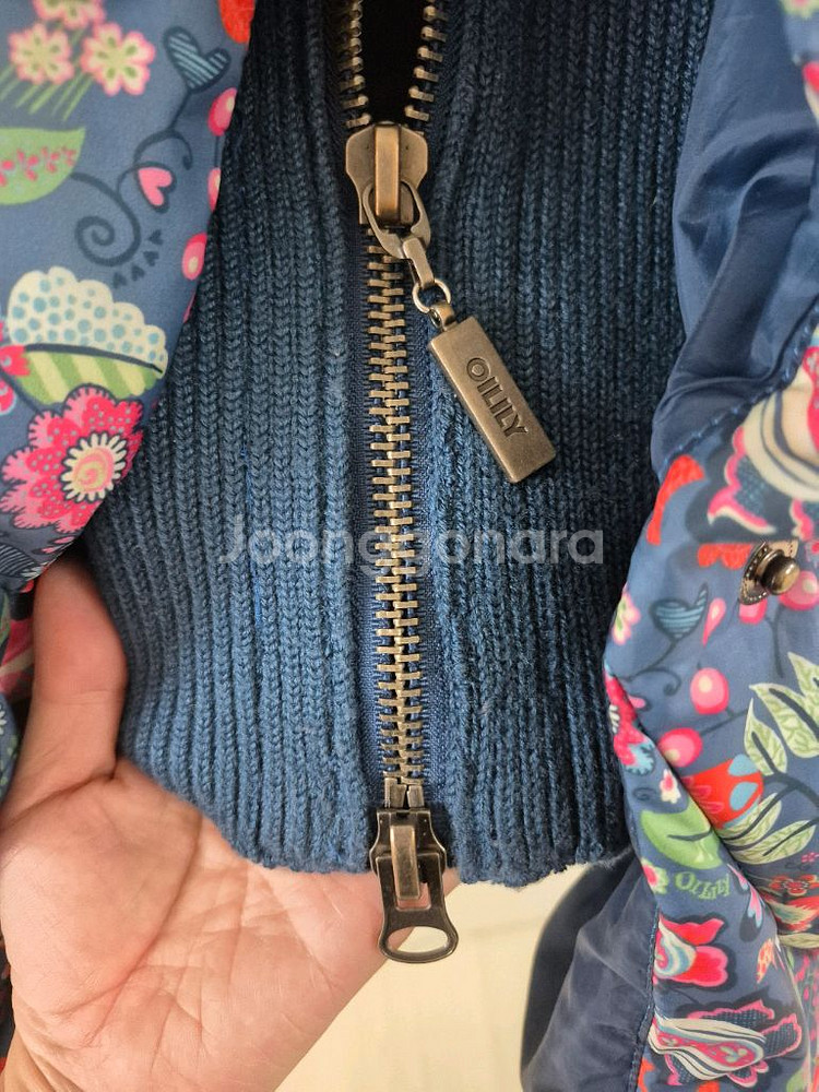 오일릴리 OILILY 패딩 (덕다운)L사이즈 택포7만원--5