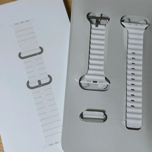 애플워치 울트라용 화이트 오션밴드 정품스트랩 판매합니다