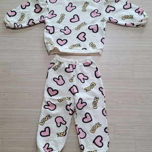 여아 겨울 상하복(사이즈 130)