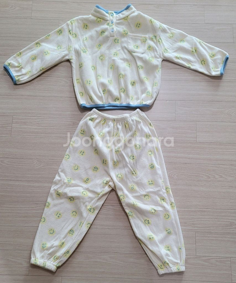 여아 겨울 상하복(사이즈 130)--1